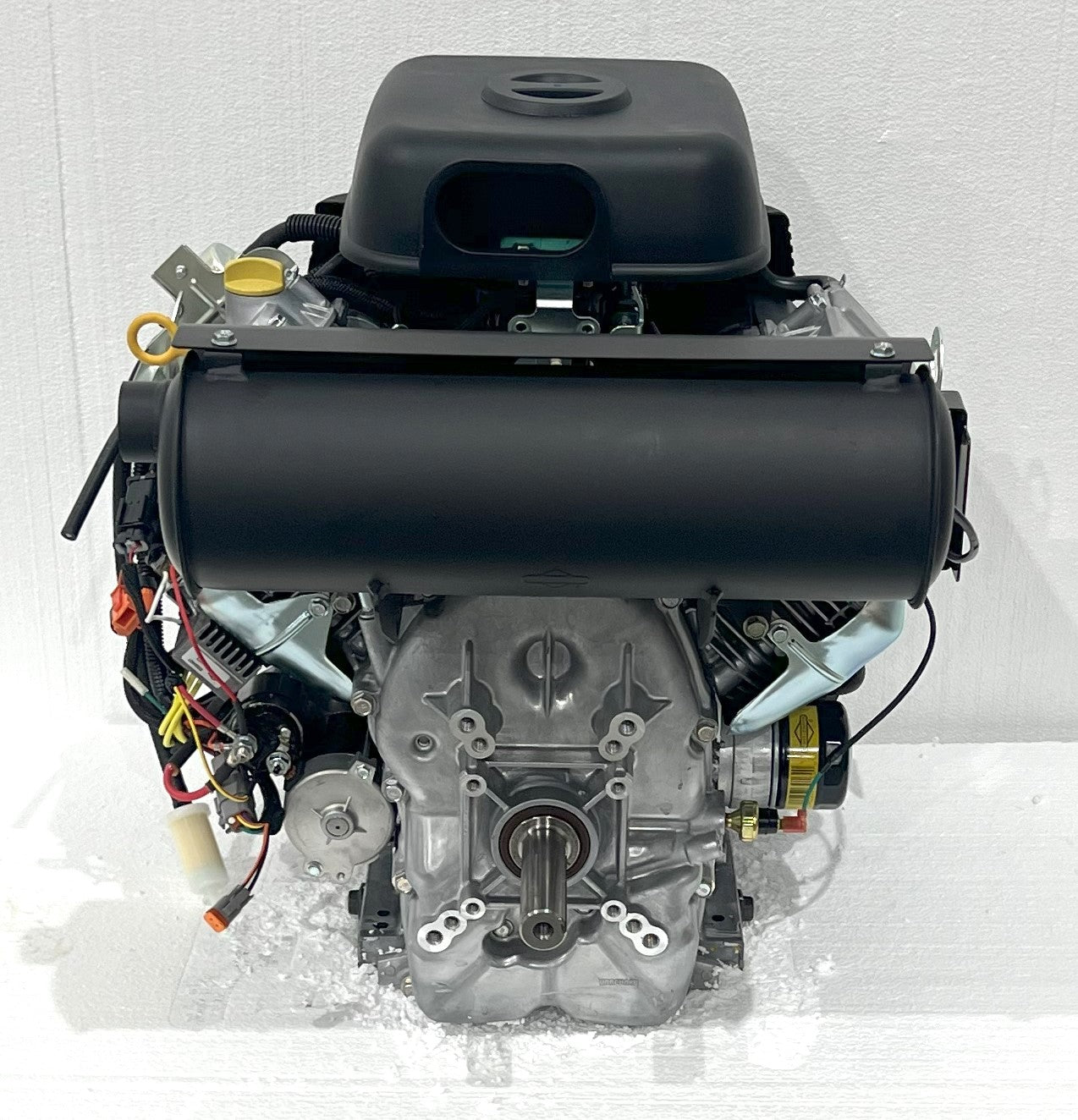 Briggs & Stratton Horizontal 37 HP EFI Vanguard Engine 1-1/8" x 4" #61E377-0142