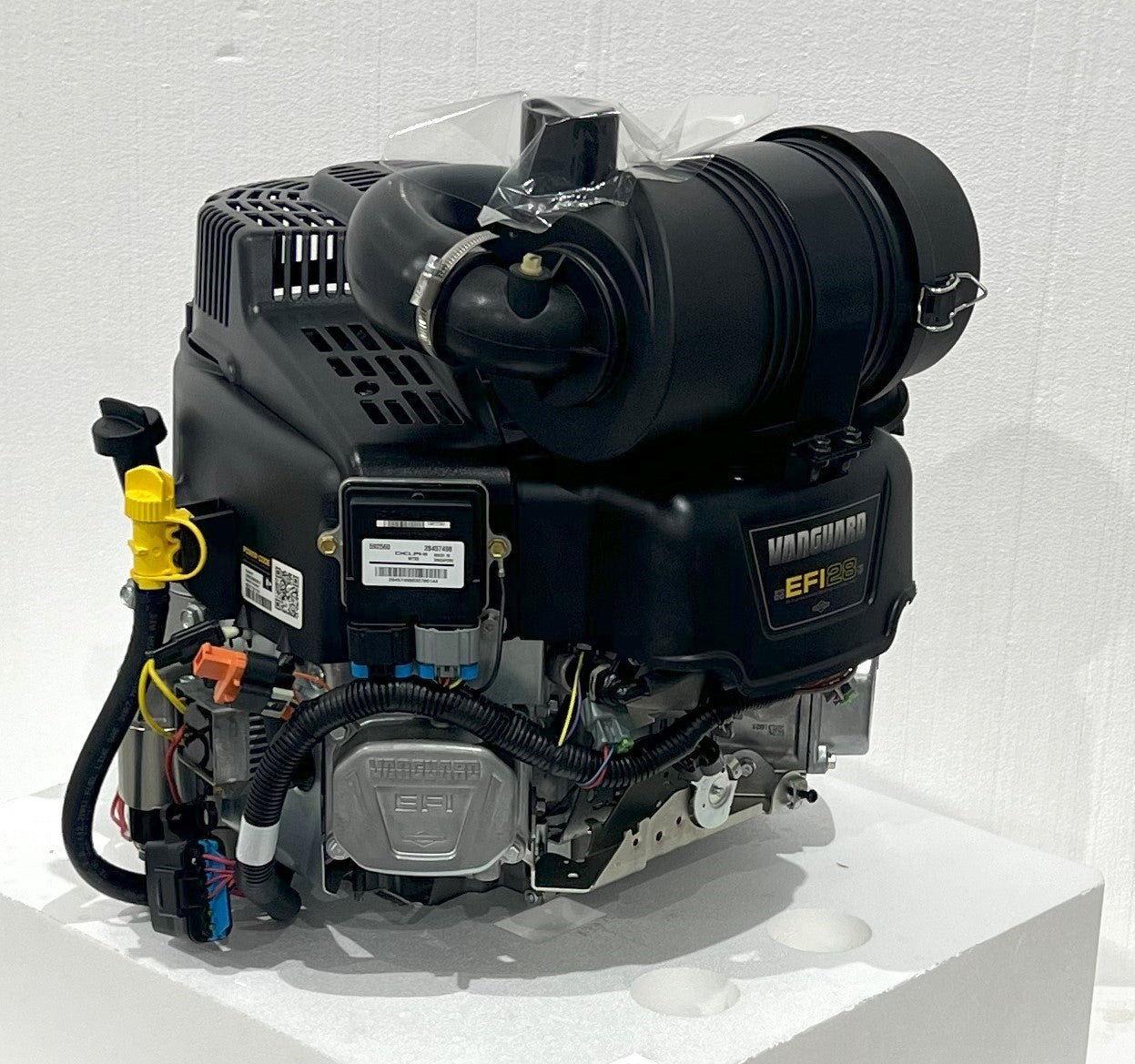 Briggs & Stratton 28 HP 810cc EFI Vanguard Engine 1-1/8" x 4-19/64" #49E877-0017