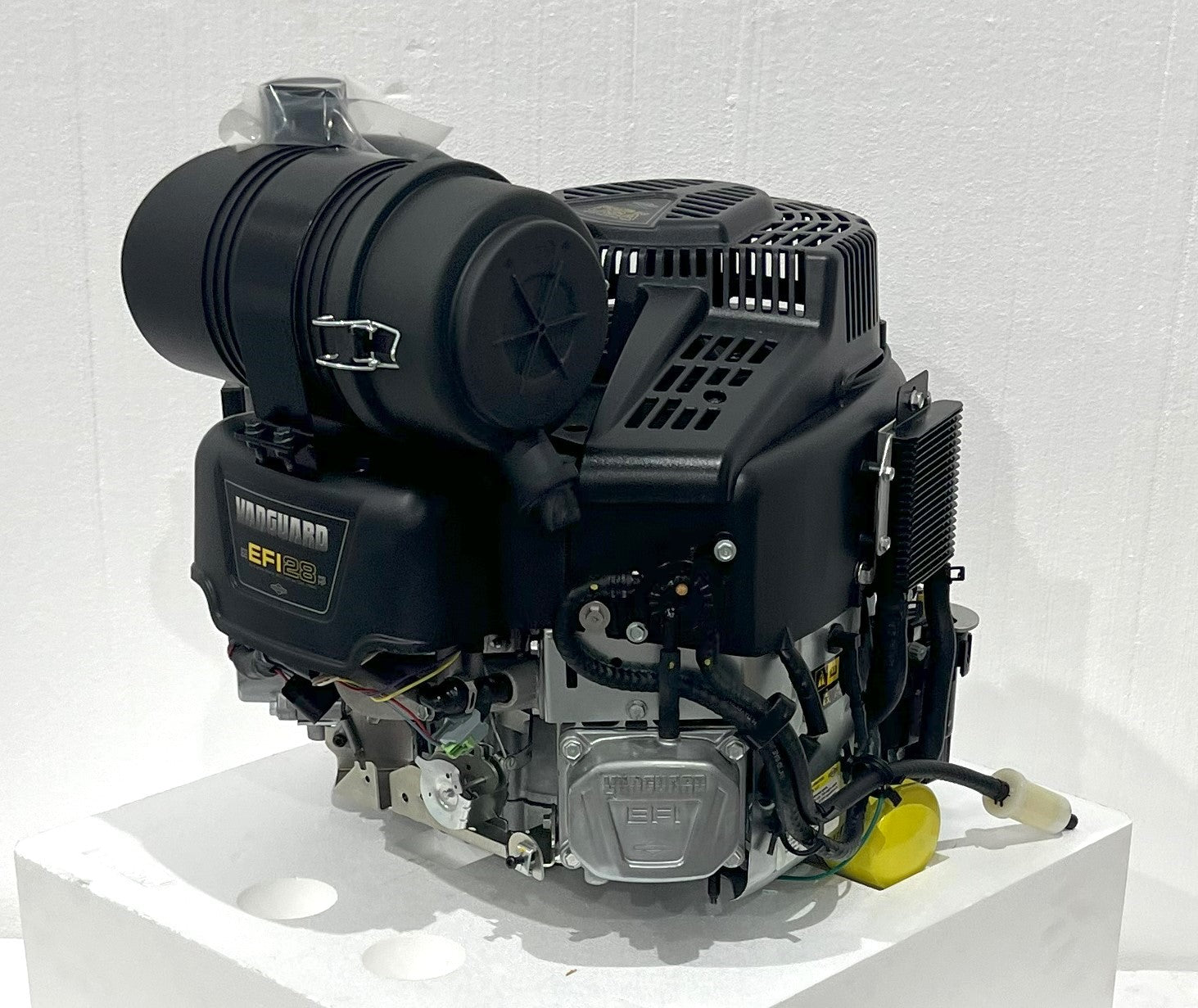 Briggs & Stratton 28 HP 810cc EFI Vanguard Engine 1-1/8" x 4-19/64" #49E877-0017