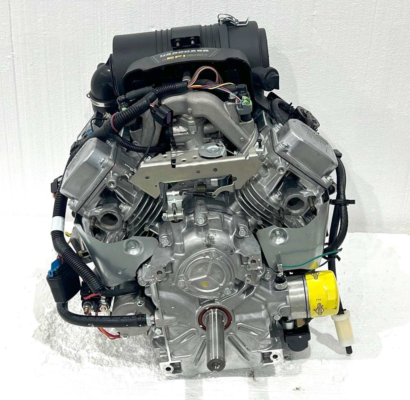 Briggs & Stratton 28 HP 810cc EFI Vanguard Engine 1-1/8" x 4-19/64" #49E877-0017