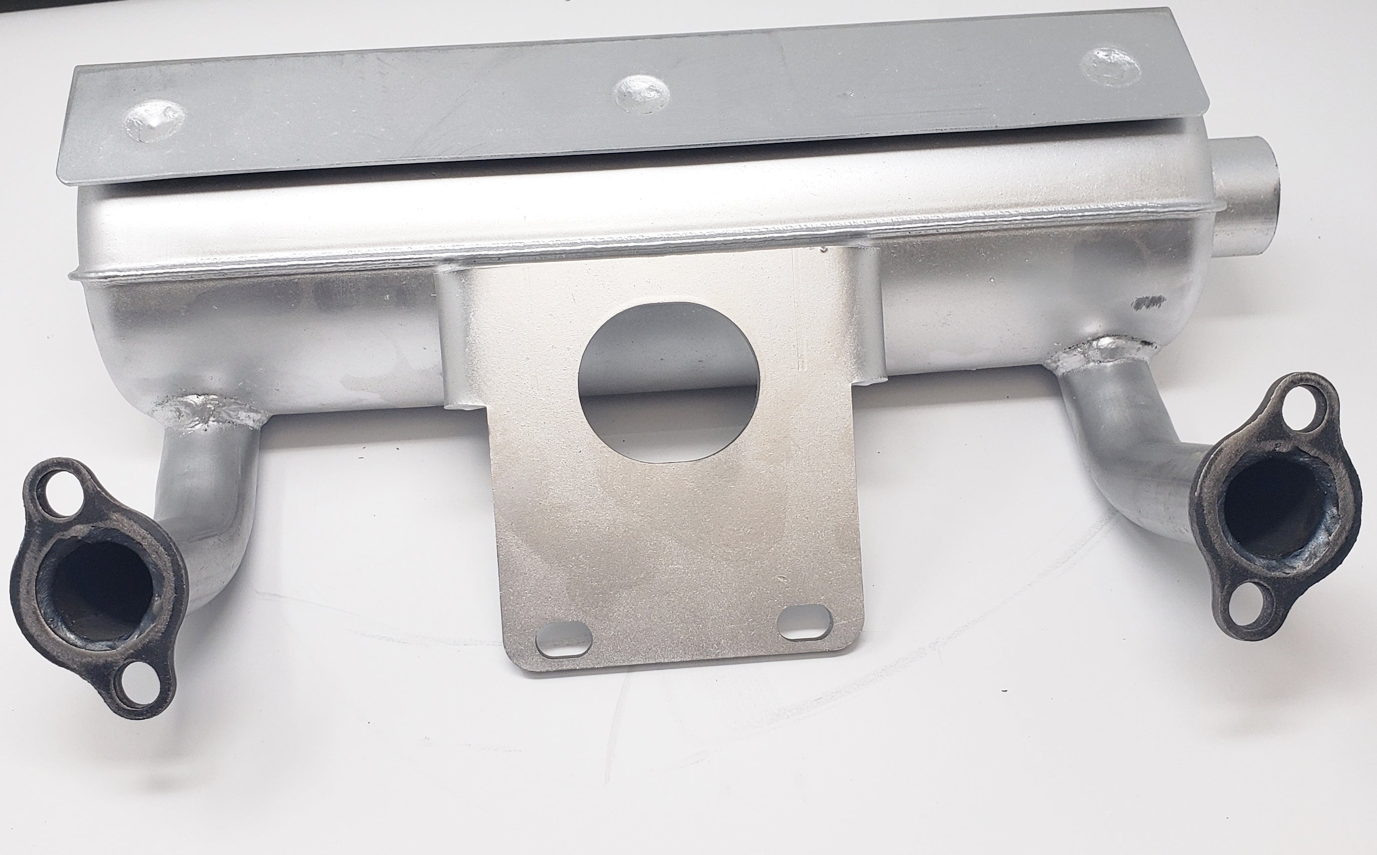 Horizontal Left Mount Muffler GX630, GX660, GX690 Replaces Honda V2MFLRHIL #MUF-1395R.SIL