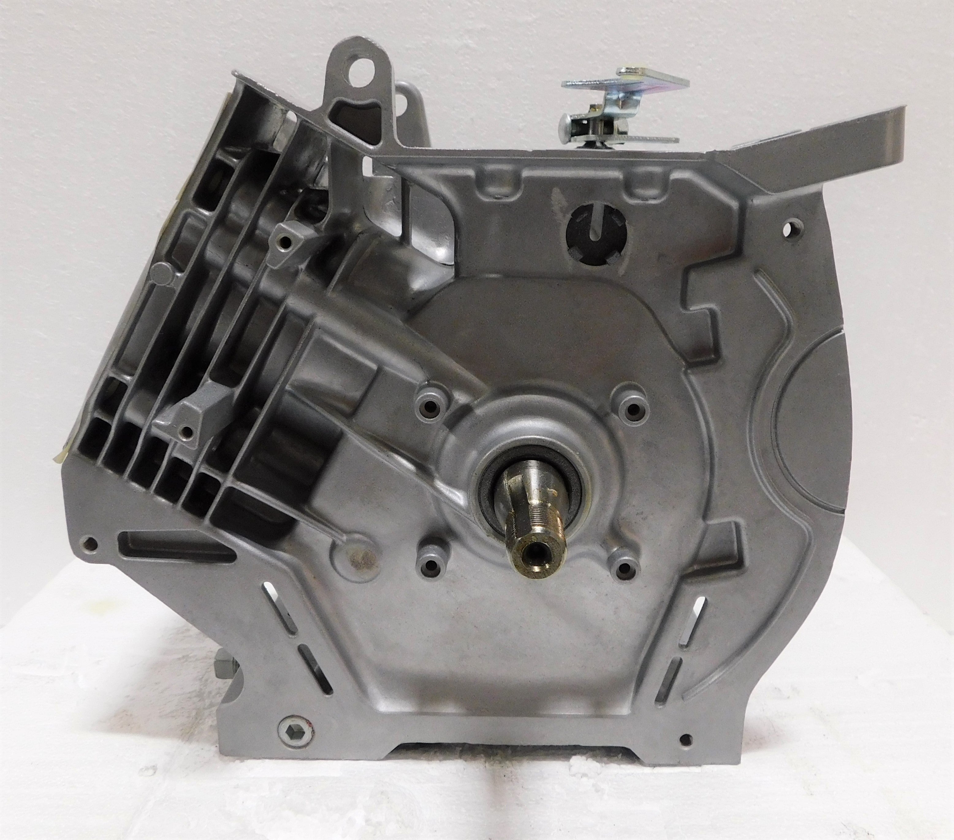 Briggs shortblock model 13 Vanguard Tapered Shaft #798309