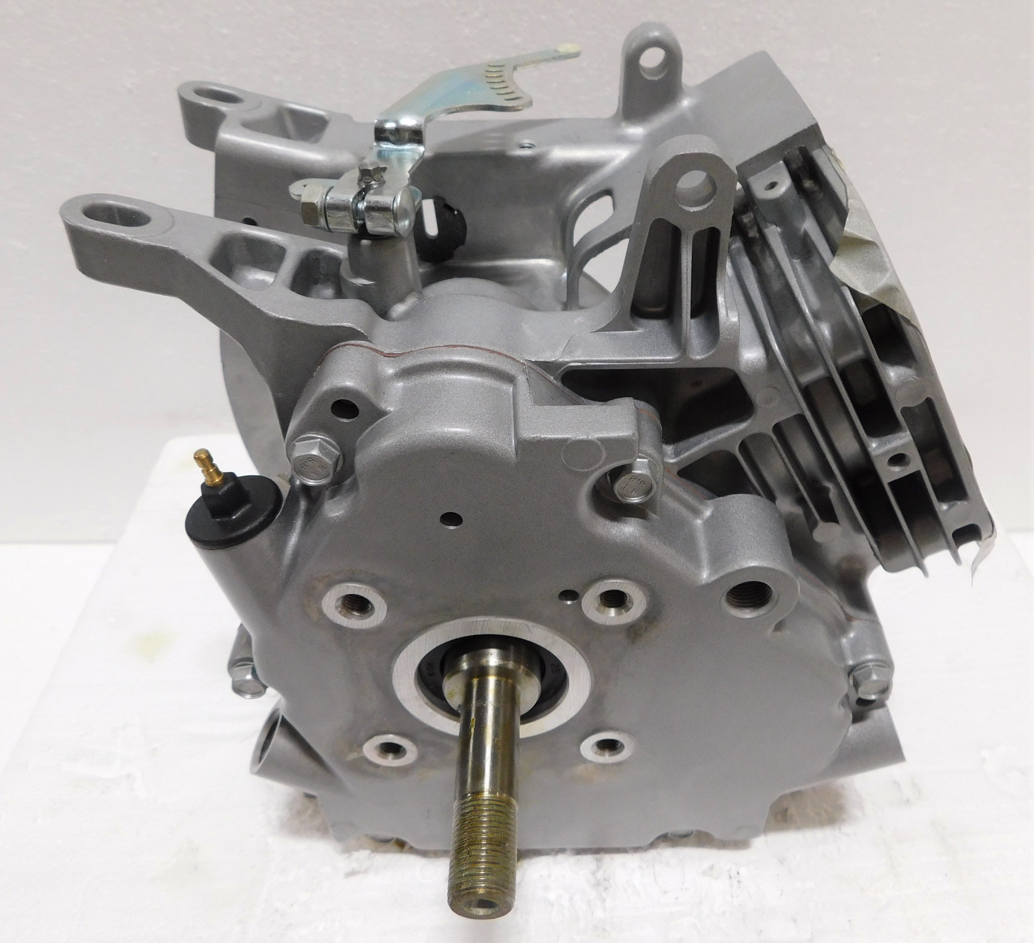 Briggs shortblock model 13 Vanguard 5/8" Threaded #798308