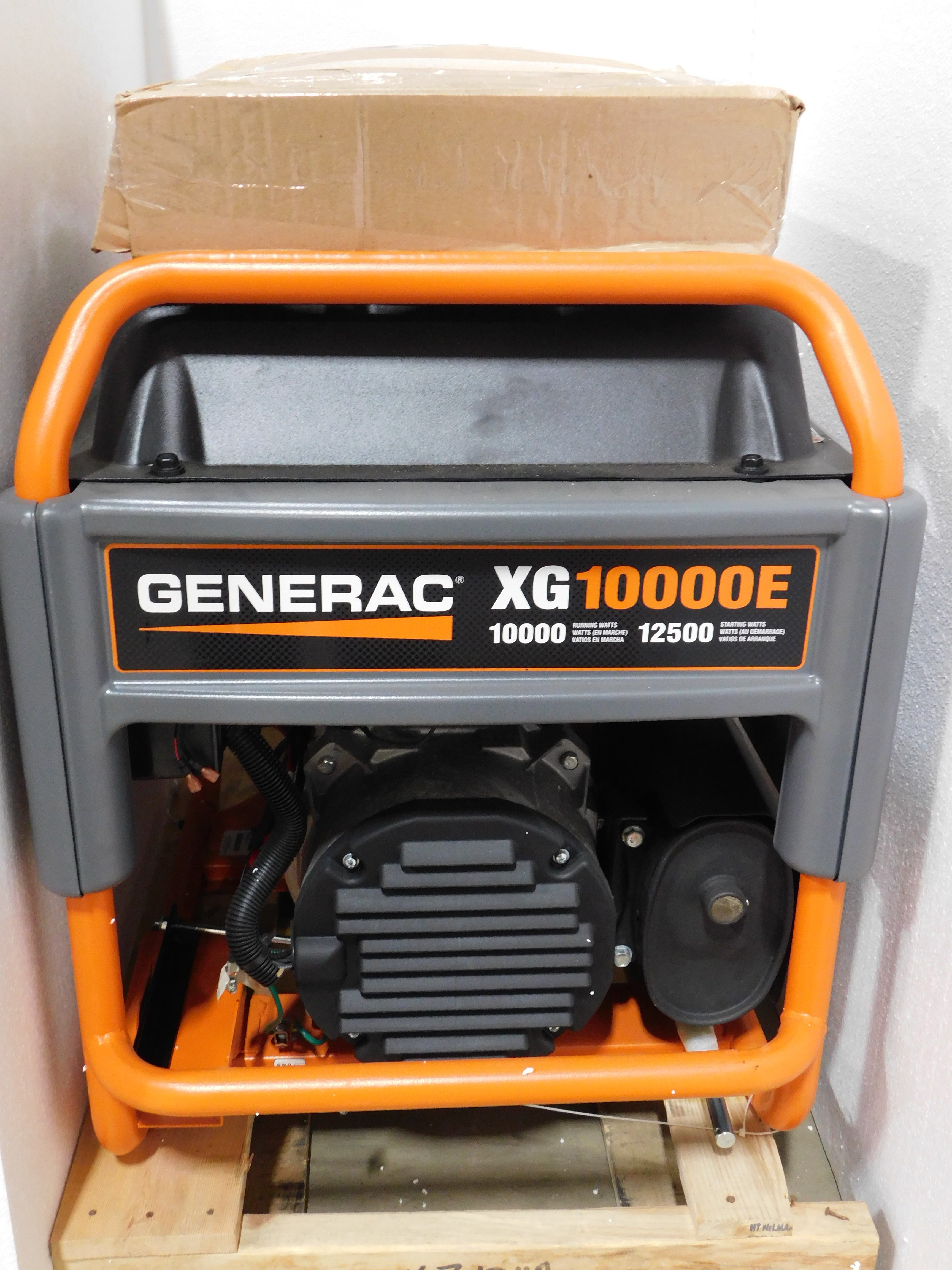 Generac Portable Generator XG Series 10,000 Watts V-Twin Engine XG10000E #5802 (Scratch n Dent)